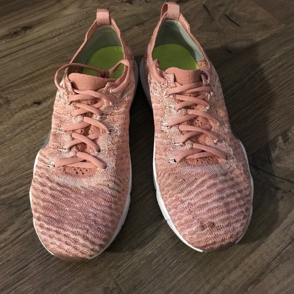 SALE‼️ Nike Air Zoom Fearless Flyknit Lux 👟👟👟 - Picture 4 of 7